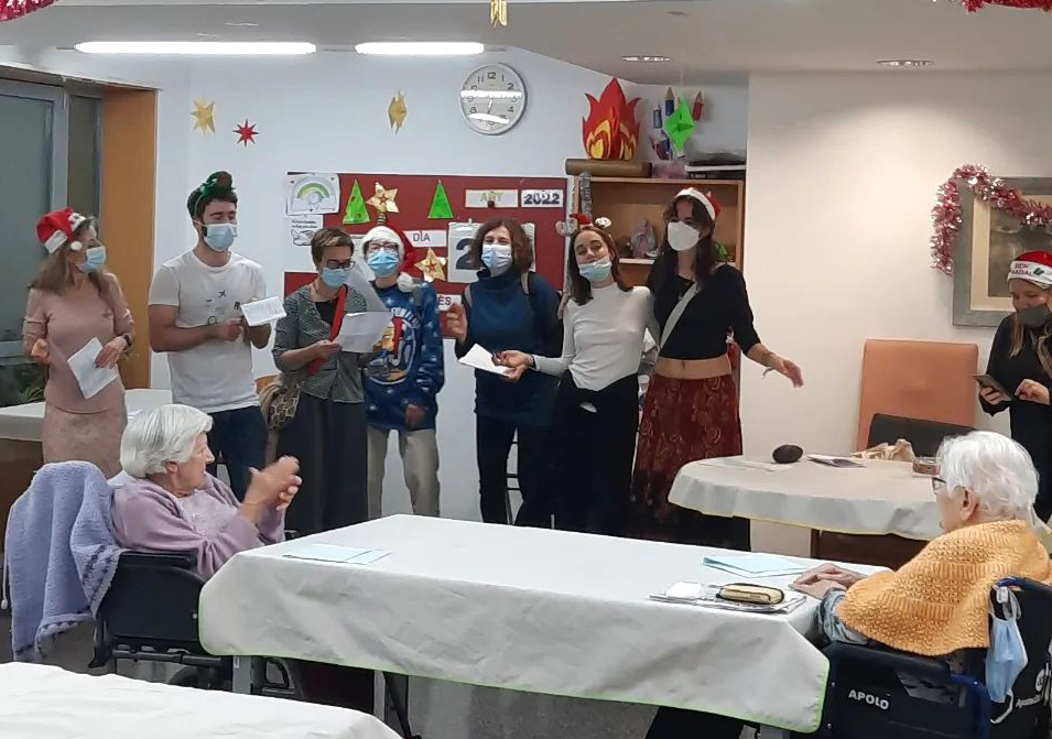 Visita musical a la Residència Municipal Francesc Layret