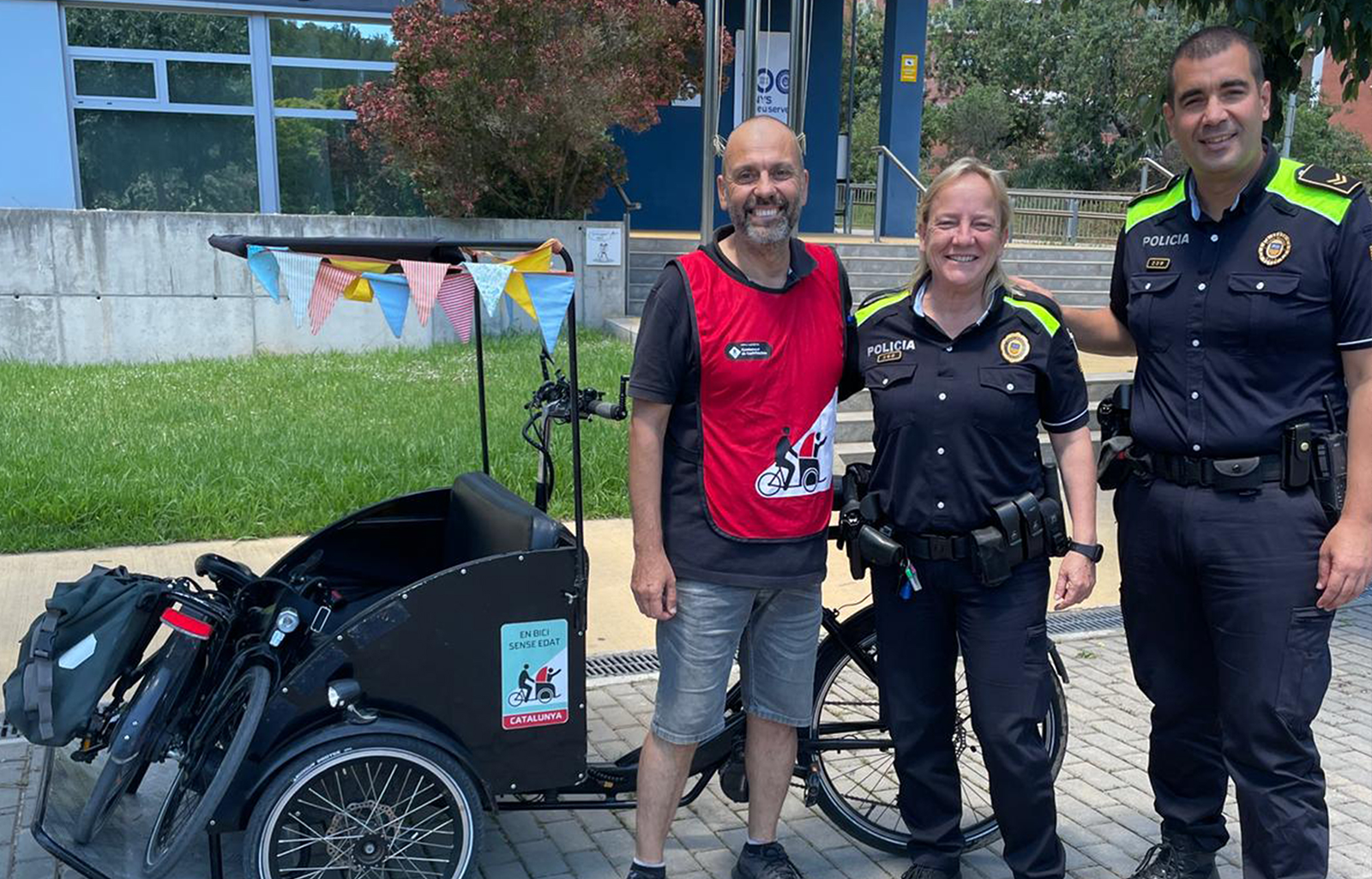 EBSECastelldefels participa  a la Bicicletada Centenari Policia de Gavà i a altres fites!