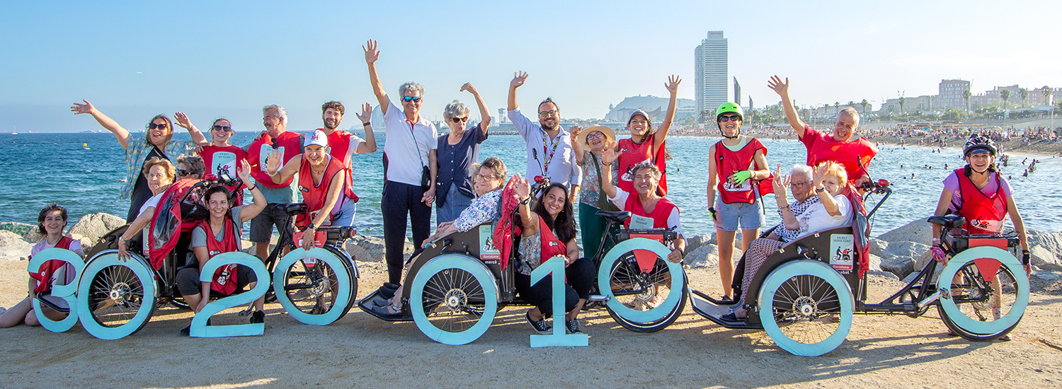 Els tricicles d'En Bici Sense Edat a la Barceloneta!