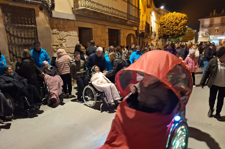 Imatge d l'encesa de llums de Nadal a Palau d’Anglesola