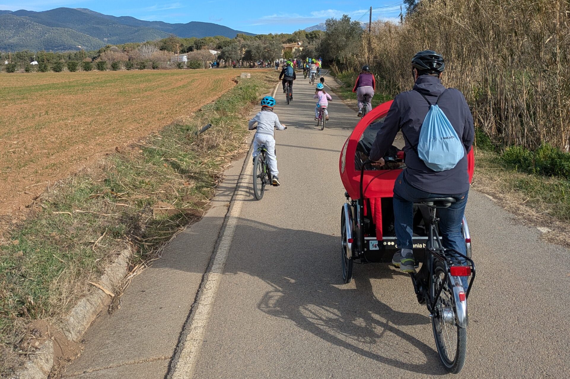 Pedalem juntes per reivindicar un carril bici entre Cànoves i Cardedeu 