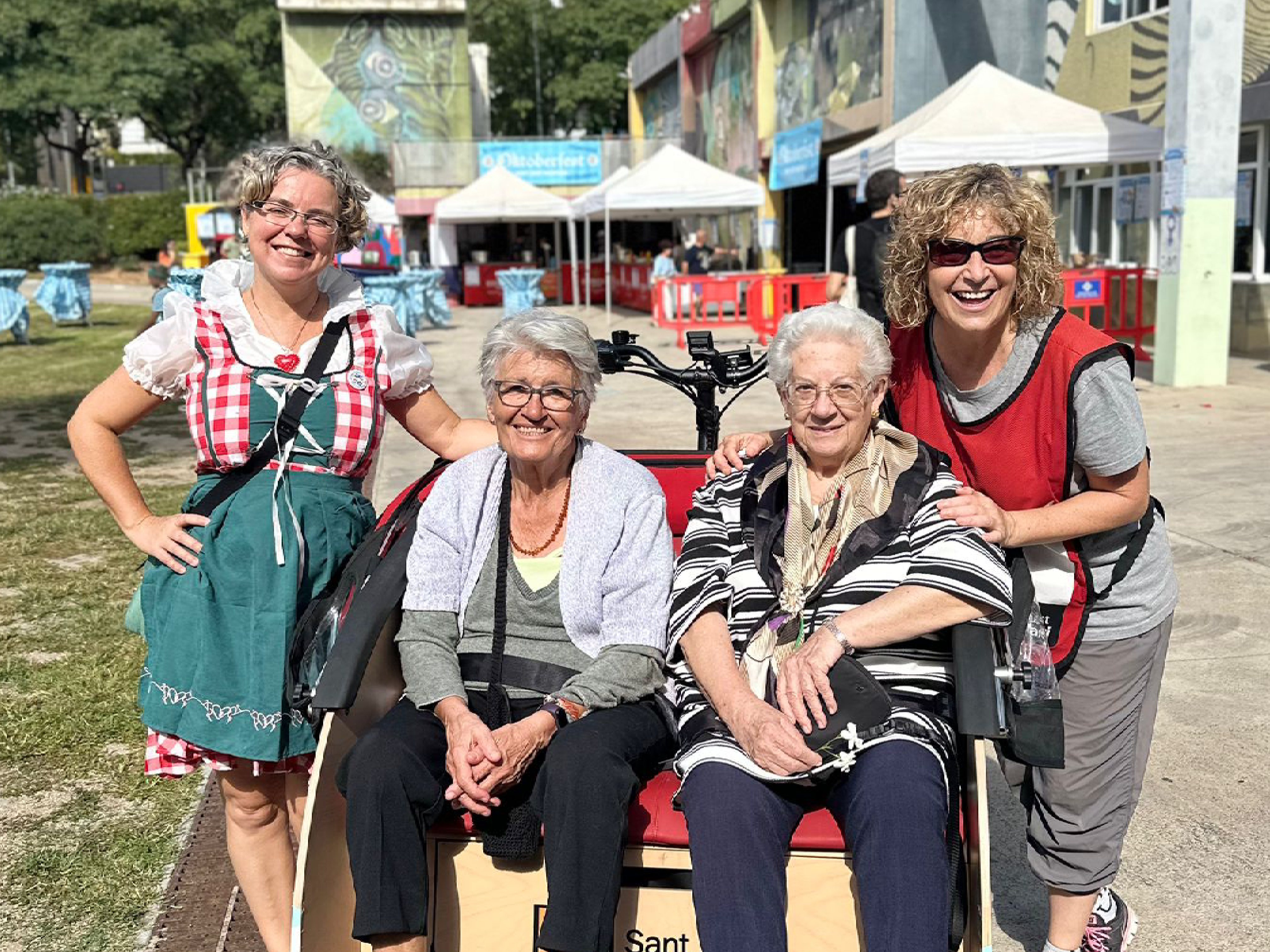 Recull d’activitats de tardor d’#EBSESantJust: Caminada de la Setmana del Cor, visita al CAP i Oktoberfest 2025