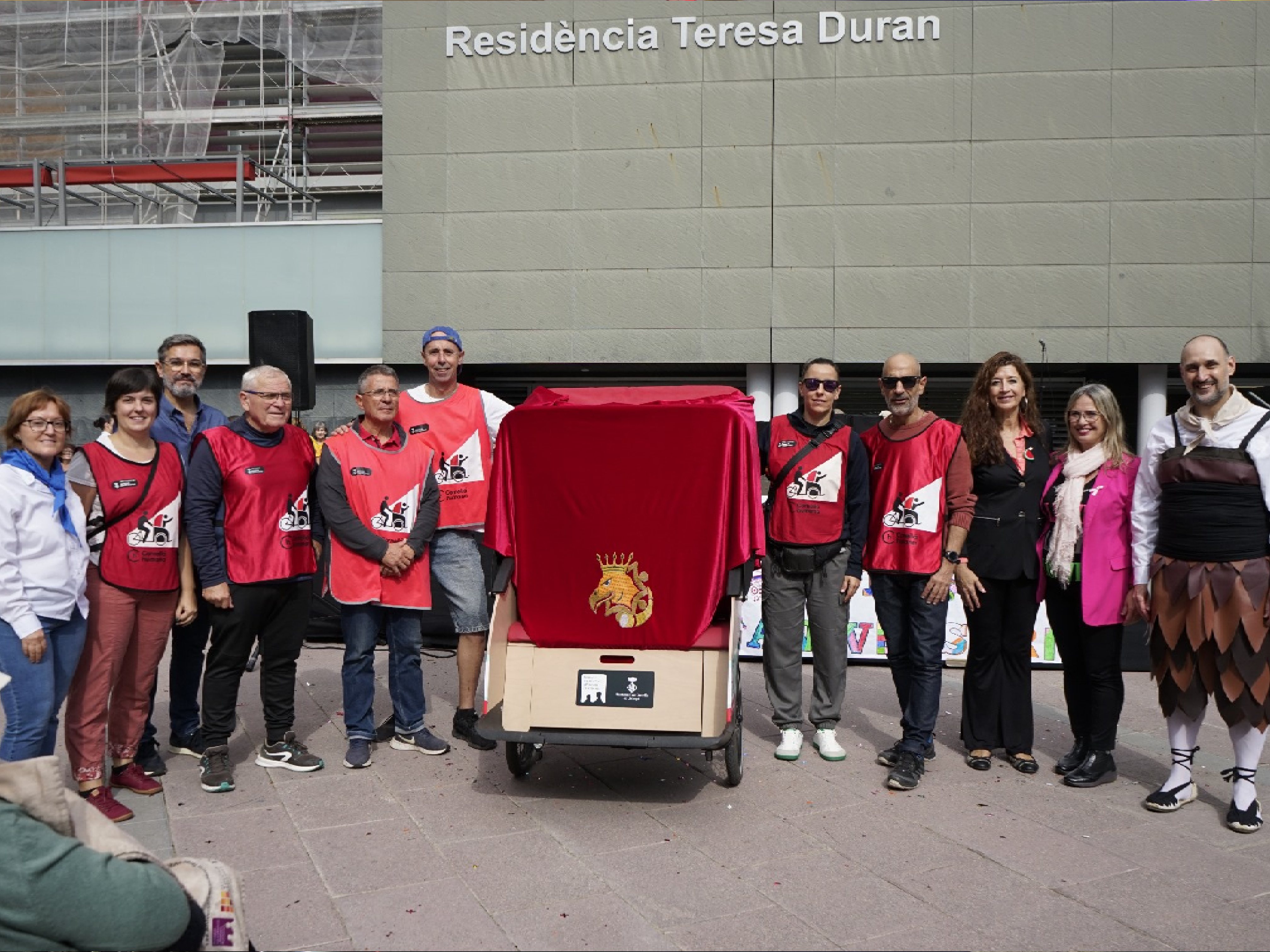#EBSECornellà presenta el seu nou tricicle, L’Àliga de Cornellà, i participa a la cursa solidària de la ciutat La de Deu 2025